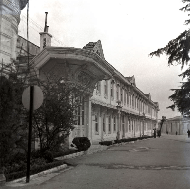 Yıldız Sarayı, Yaveran Dairesi